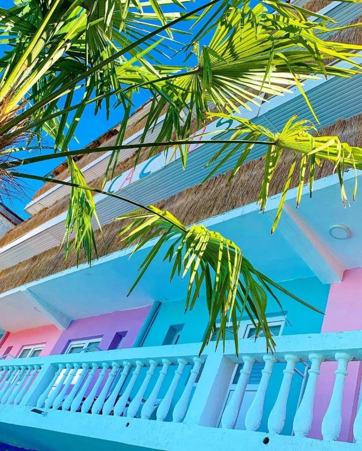 Casa Barbie Costinesti Hostel Luaran gambar