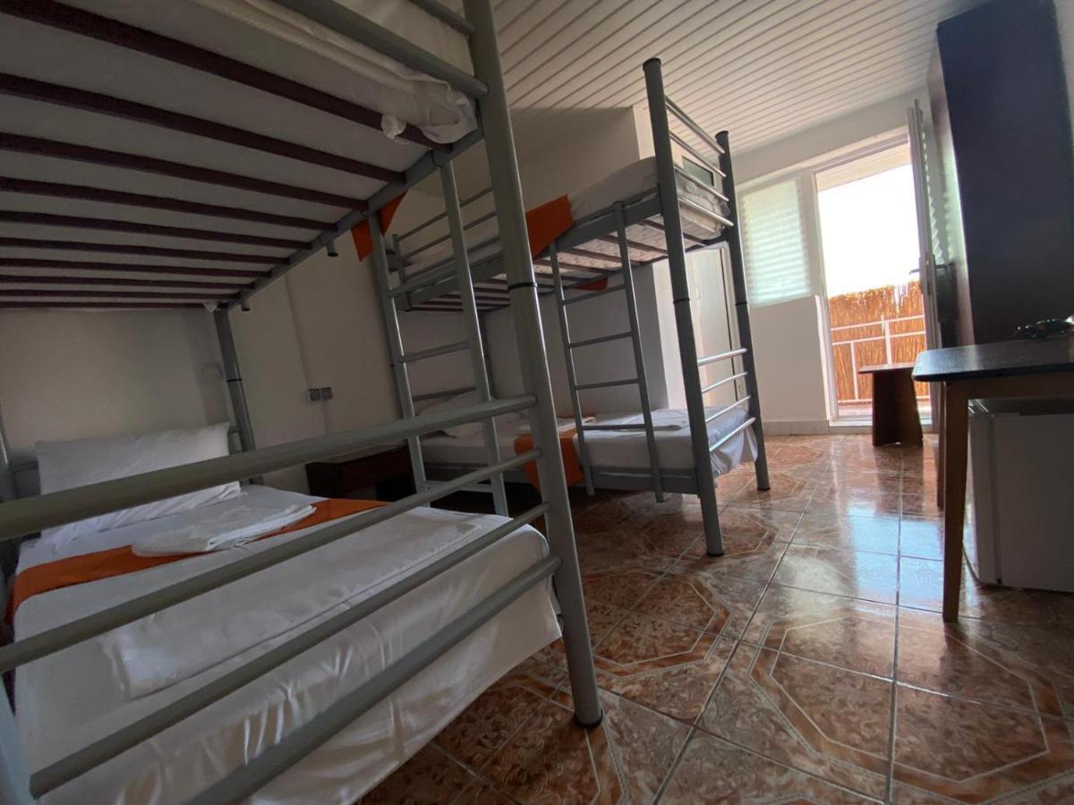 Casa Barbie Costinesti Hostel Luaran gambar
