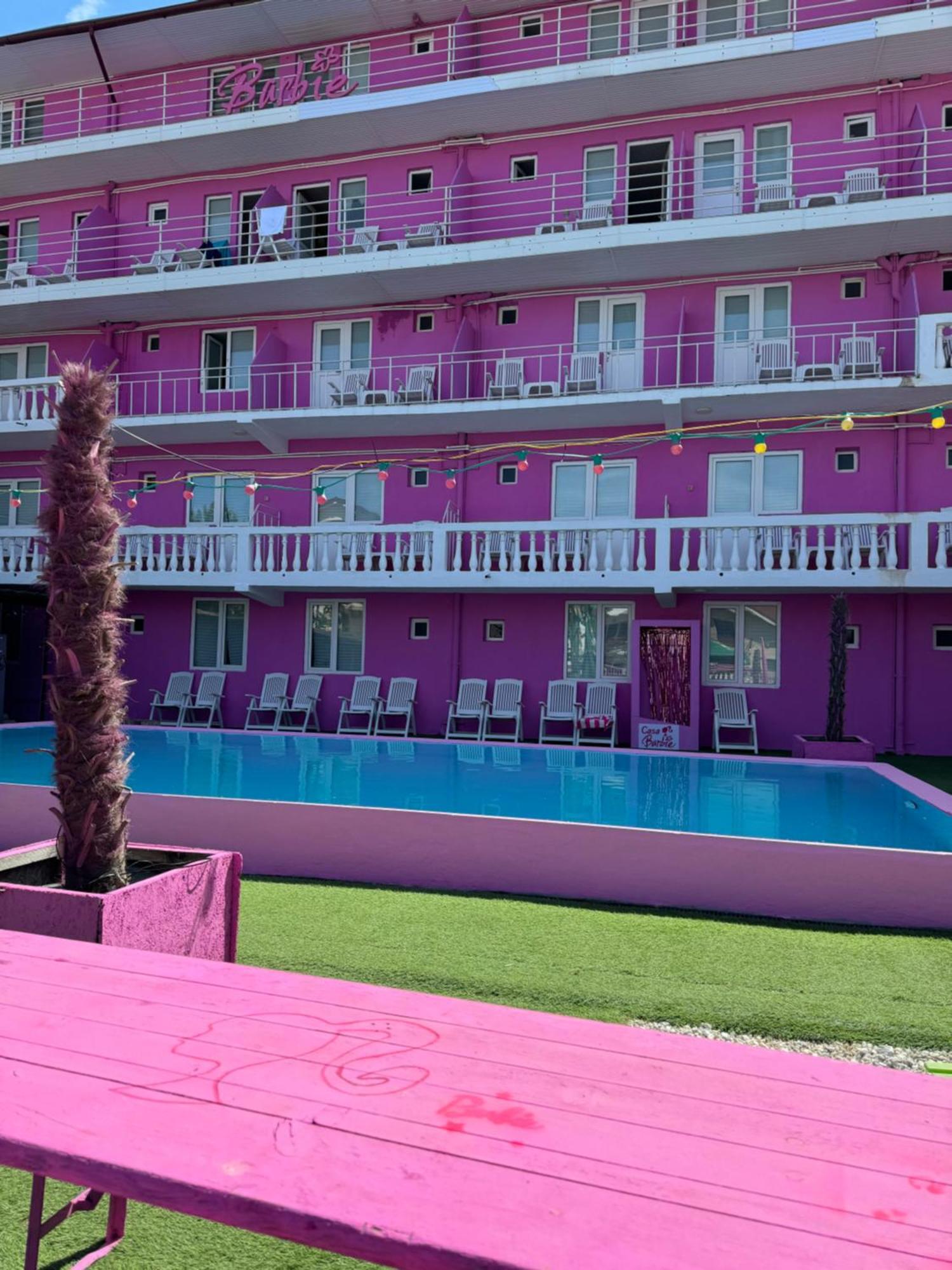 Casa Barbie Costinesti Hostel Luaran gambar