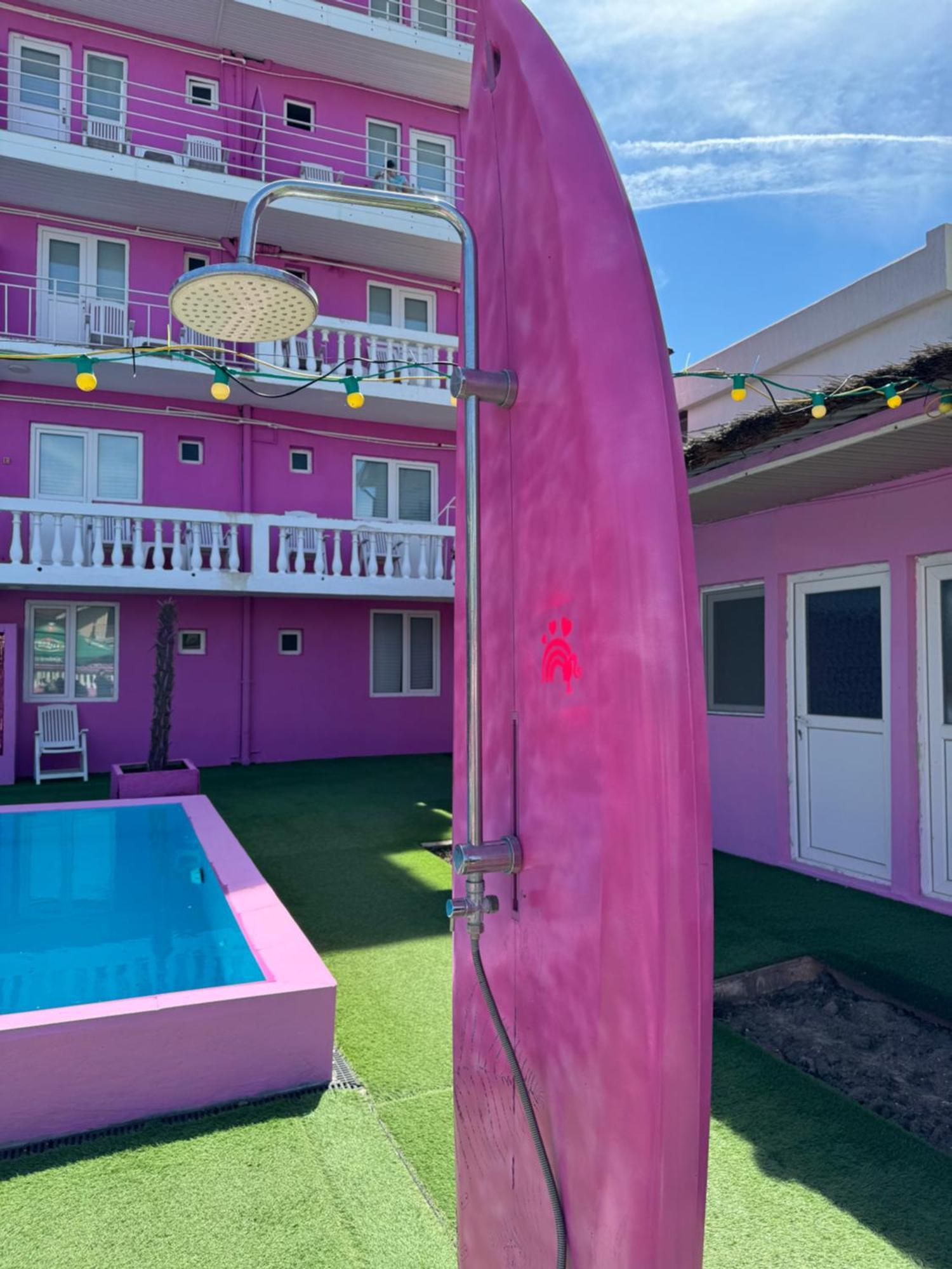 Casa Barbie Costinesti Hostel Luaran gambar